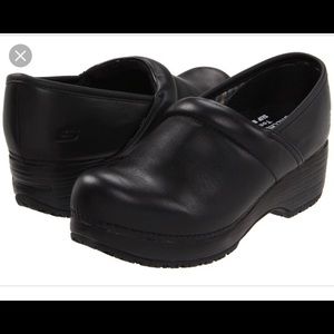 Sketchers Clog Shoes